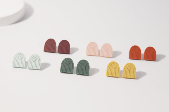 Imogen Arch Stud - Everyday Acrylic Earrings